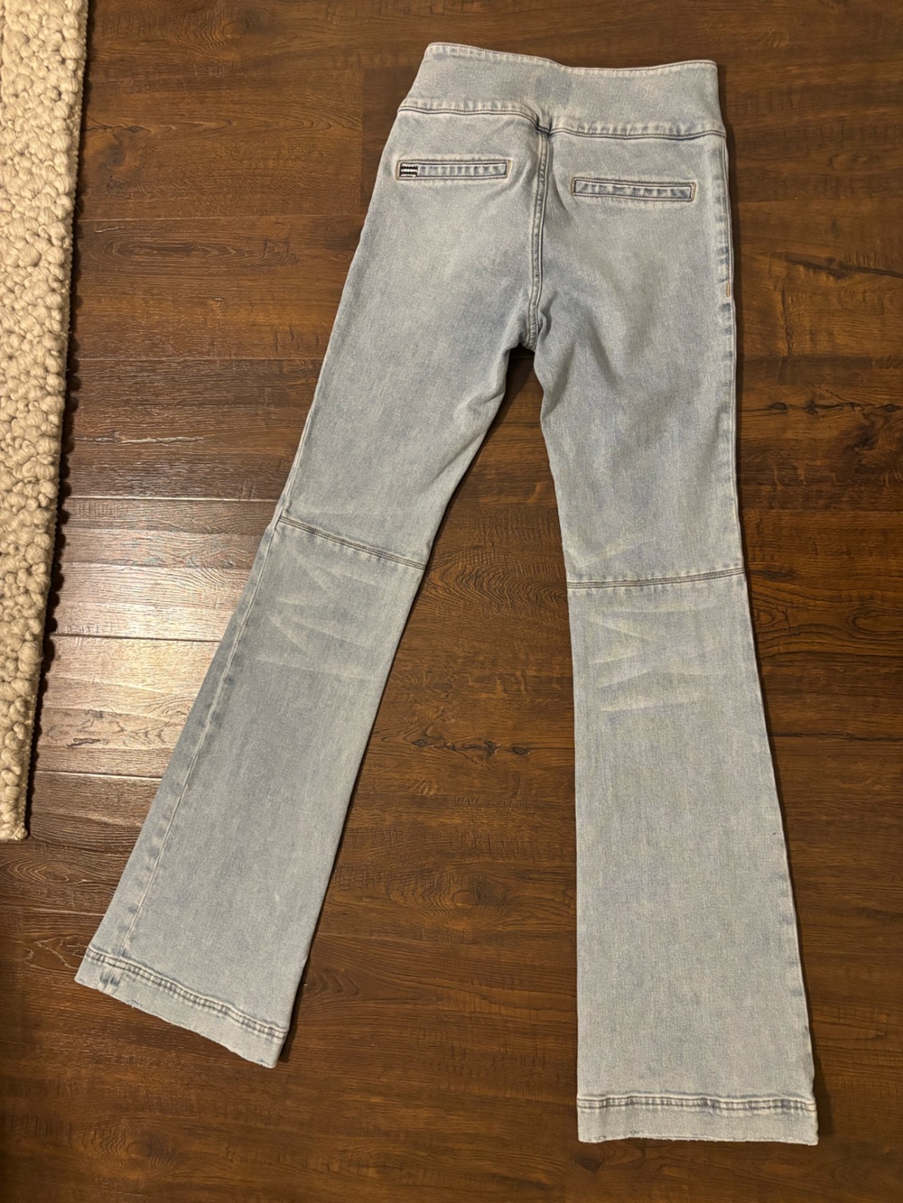 Alice + Olivia Hot Mid Rise Jeans - Picture 11 of 13